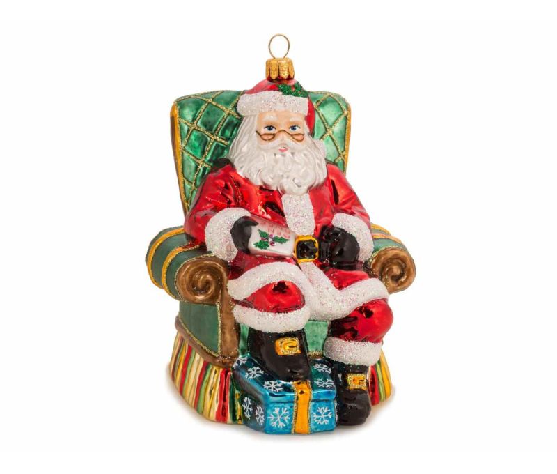 Suspension Noël verre soufflé Père Noël rouge assis fauteuil vert doré cadeaux bleus lettre houx peint main H18cm