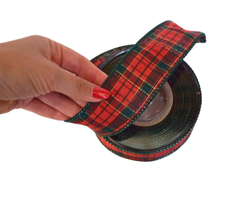 Ruban Noël tartan rouge vert or carreaux écossais fil de fer bordures vert foncé largeur 5cm rouleau 9 mètres