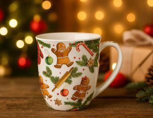 Mug en porcelaine 0,4 L décoré de bonshommes pain d’épices, sucres d’orge et sapins.
