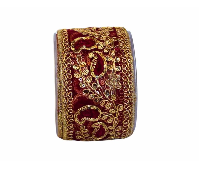 Ruban de Noël bordeaux brodé motif floral doré sequins largeur 8cm 4,5m
