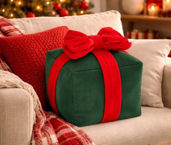 Coussin de Noël forme cadeau vert velours côtelé nœud rouge 30x30cm - Lilosquare