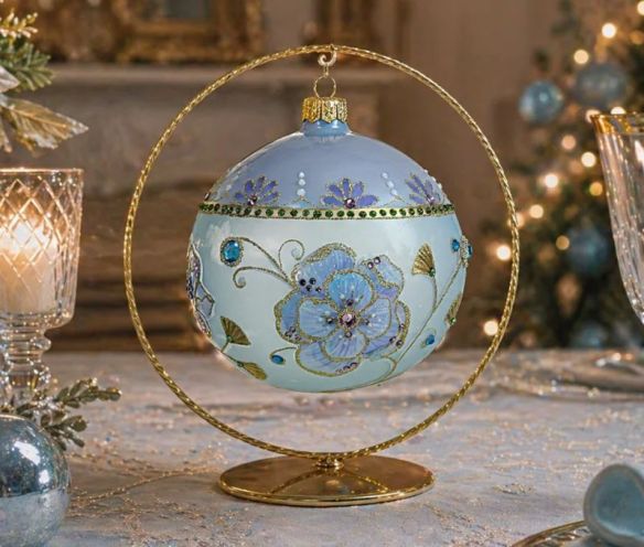 Boule Noël verre soufflé bleu ciel fleurs peinte main 60 cristaux Preciosa lianes dorées Ø12cm - Lilosquare