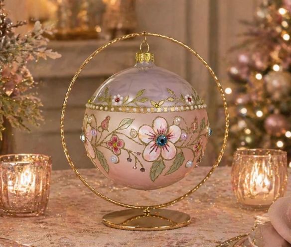 Boule Noël verre soufflé rose poudré fleurs cerisier perles or cristaux Preciosa peinte main Ø12cm - Lilosquare