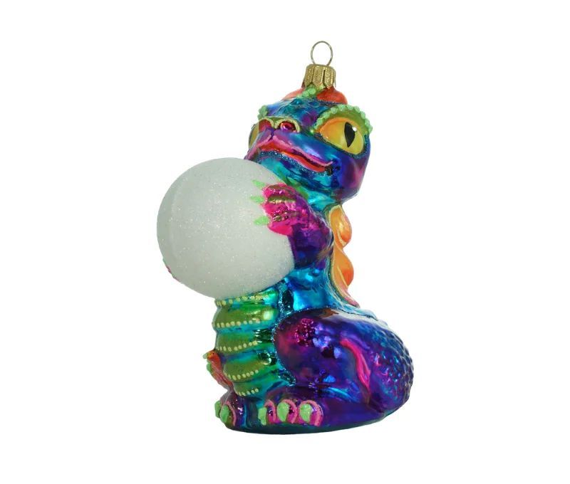 Suspension Noël verre soufflé dragon multicolore irisé tenant boule de cristal blanche pailletée H13cm - Lilosquare