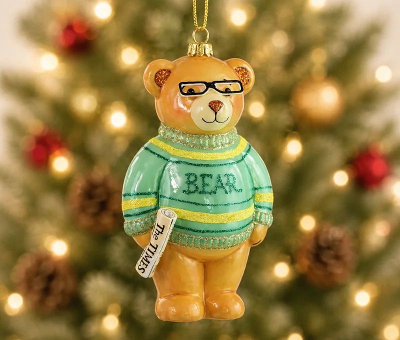 Suspension Noël ourson lunettes pull rayé vert jaune journal The Times verre soufflé brillant H18cm - Lilosquare