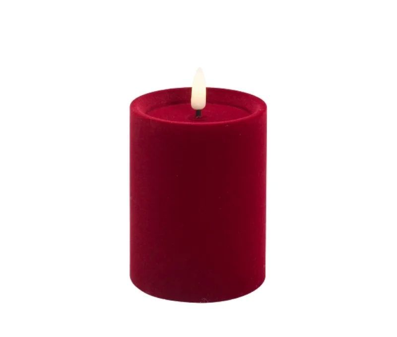 Bougie LED pilier velours rouge flocké flamme LED timer intégré Ø7,5cm H10cm - Lilosquare