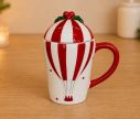 Voir la slide Tasse Noël porcelaine montgolfière rayée rouge blanc couvercle houx baies rouges anse rouge 400ml H18cm - Lilosquare