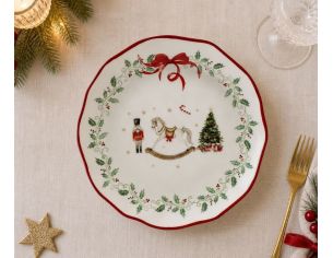 Assiette dessert Noël céramique blanche cheval bascule casse-noisette sapin houx couronne nœud rouge bord ondulé Ø23cm