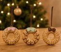 Voir la slide Set de 3 donuts décoratifs en céramique avec nœuds pastel Ø7cm - Lilosquare